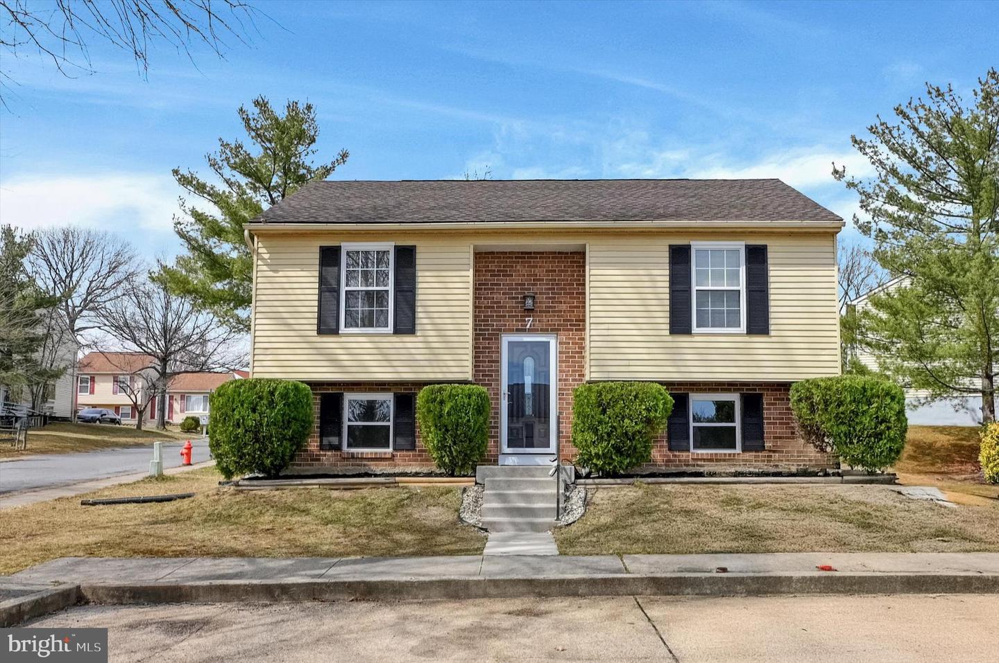 7 Chatterly Ct Property Photo 1