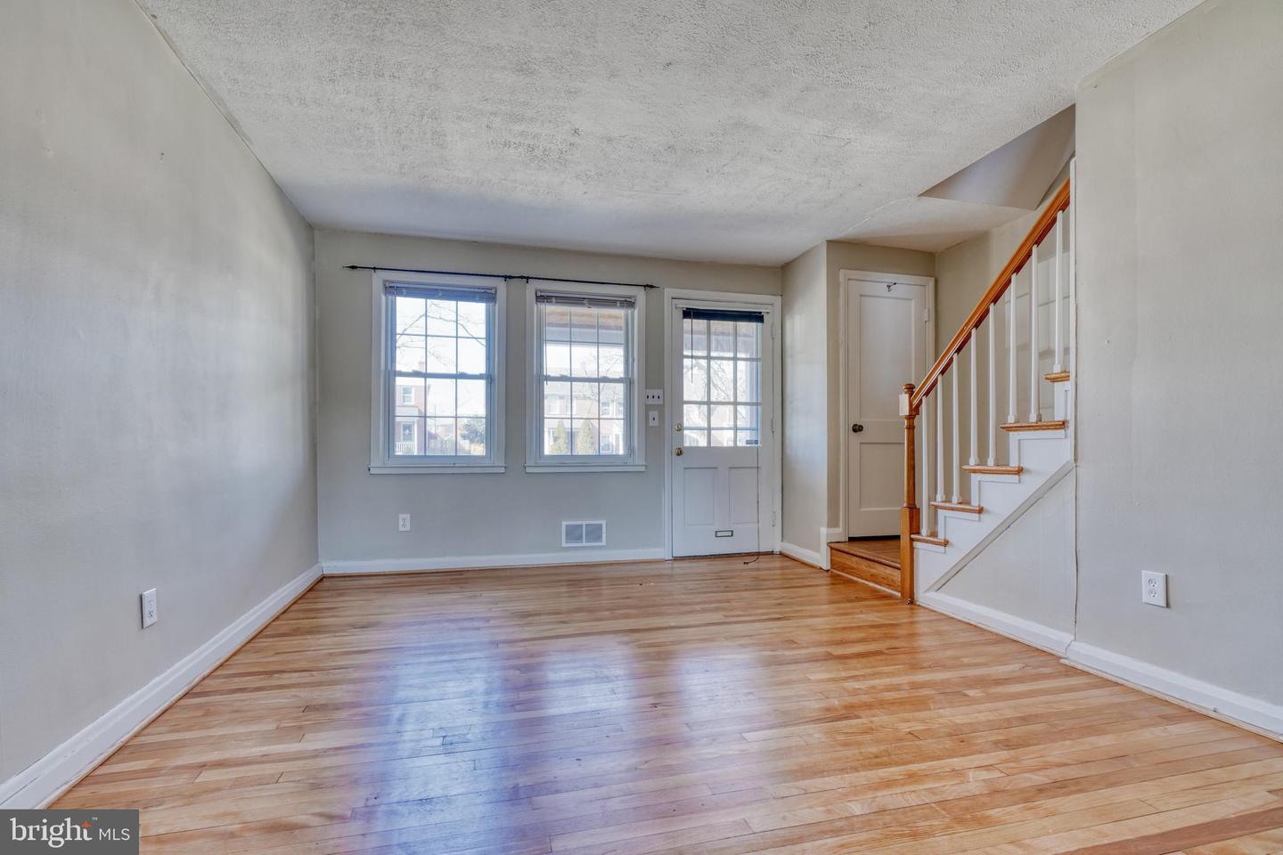8331 Kendale Property Photo 3