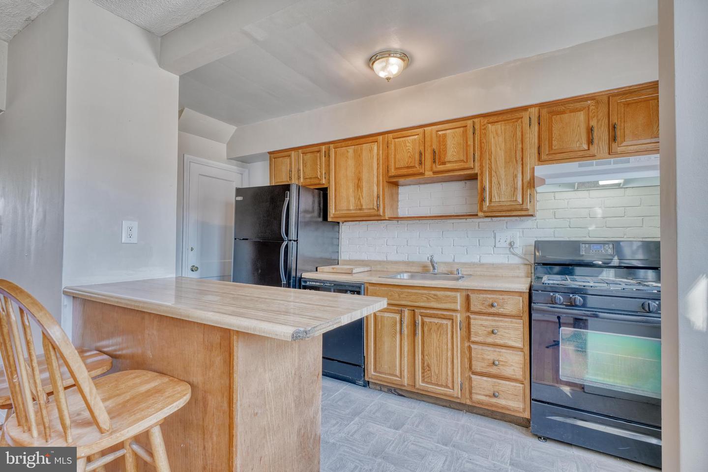 8331 Kendale Property Photo 10