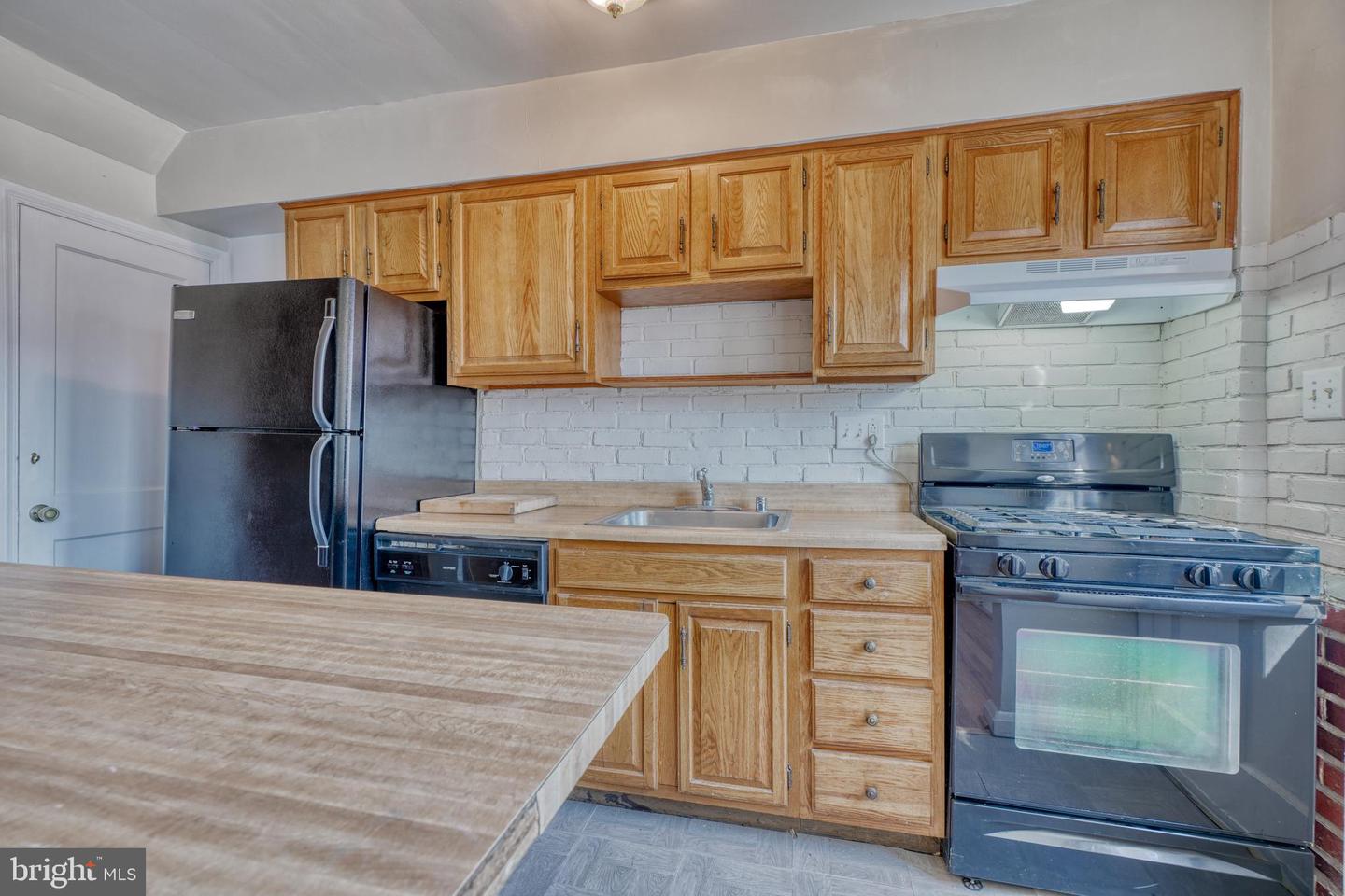 8331 Kendale Property Photo 13
