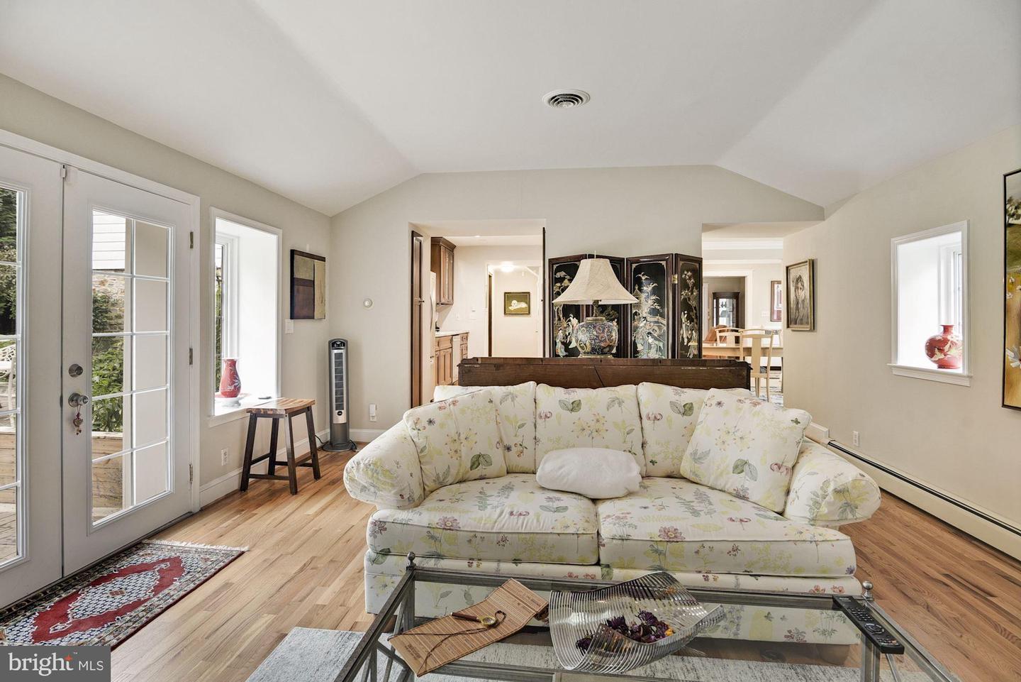 101 Thicket Rd Property Photo 12