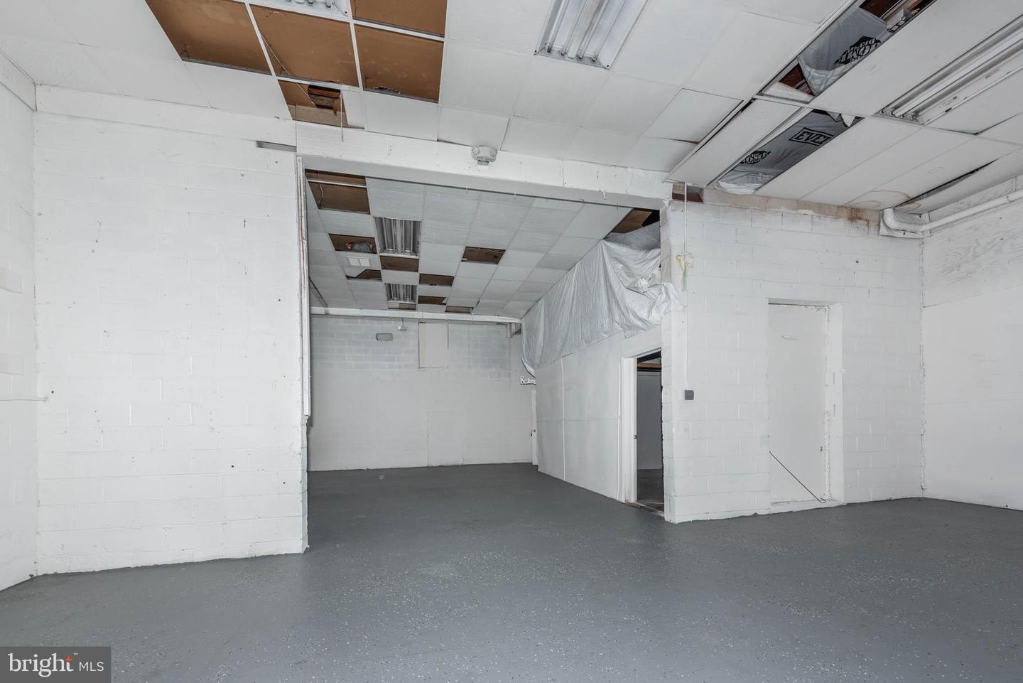 8326 Old Philadelphia Rd #bay 3 Property Photo 4