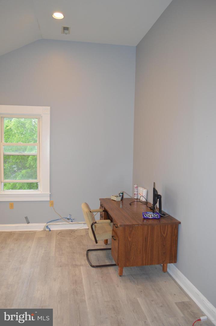 26 Walker Ave #200 Property Photo 7