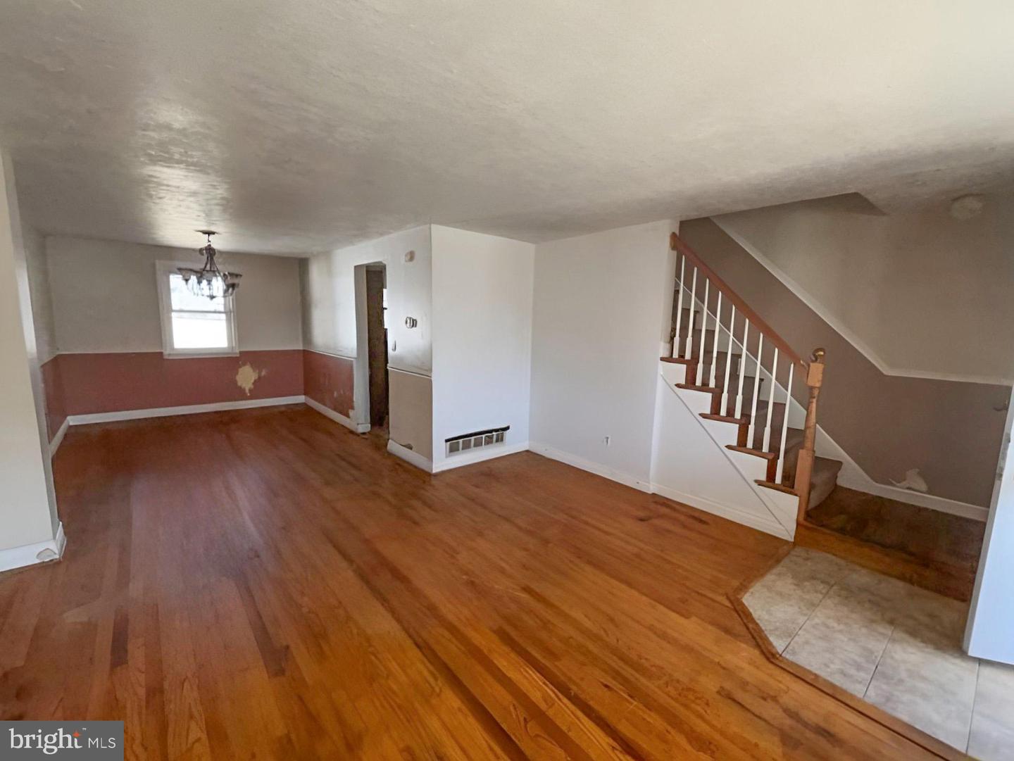 523 N Marlyn Ave Property Photo 14