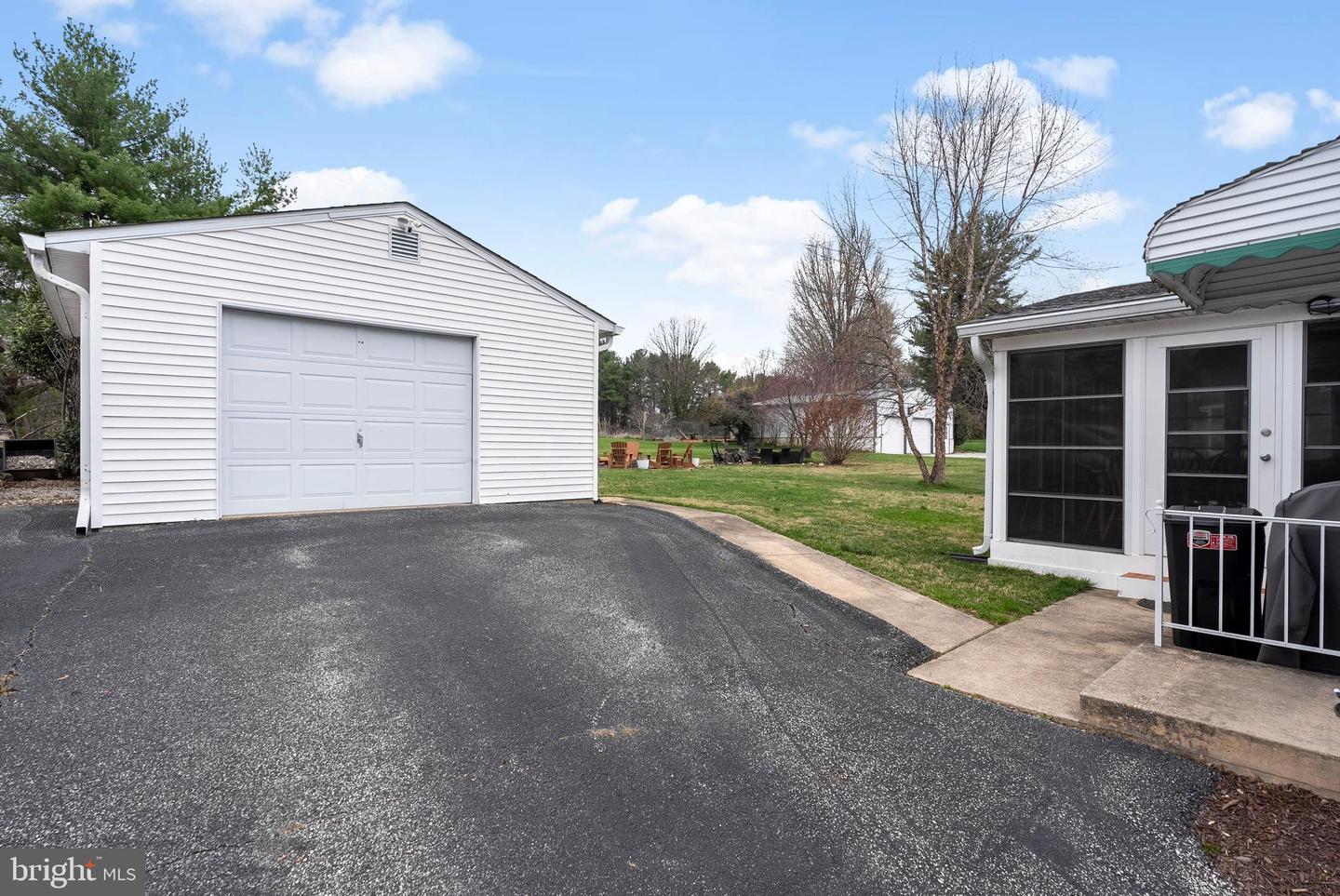 12712 Manor Rd Property Photo 44