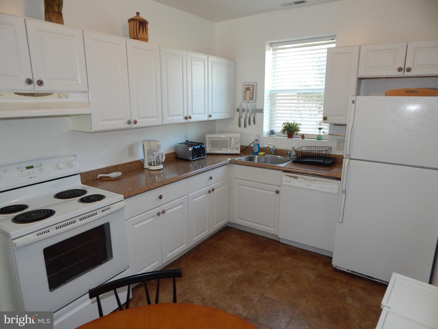 611 Stoney Ln Property Photo 10