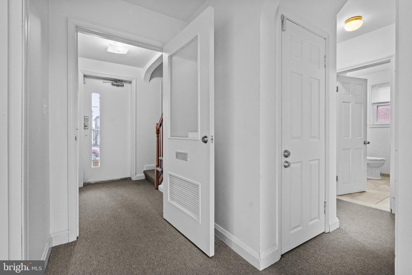 9526 Belair Rd Property Photo 11
