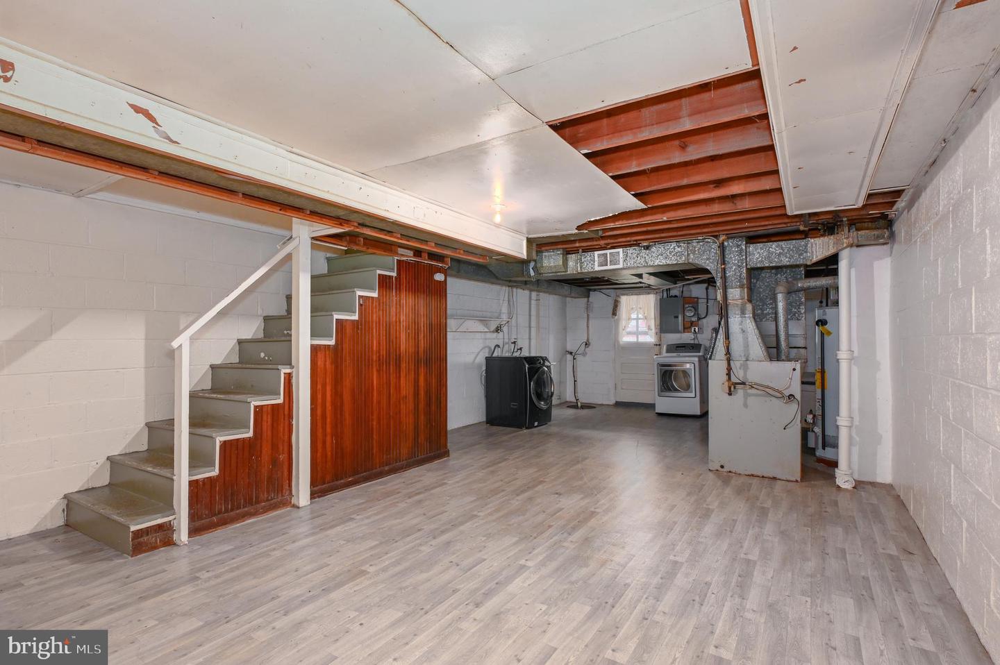 7417 Holabird Ave Property Photo 11