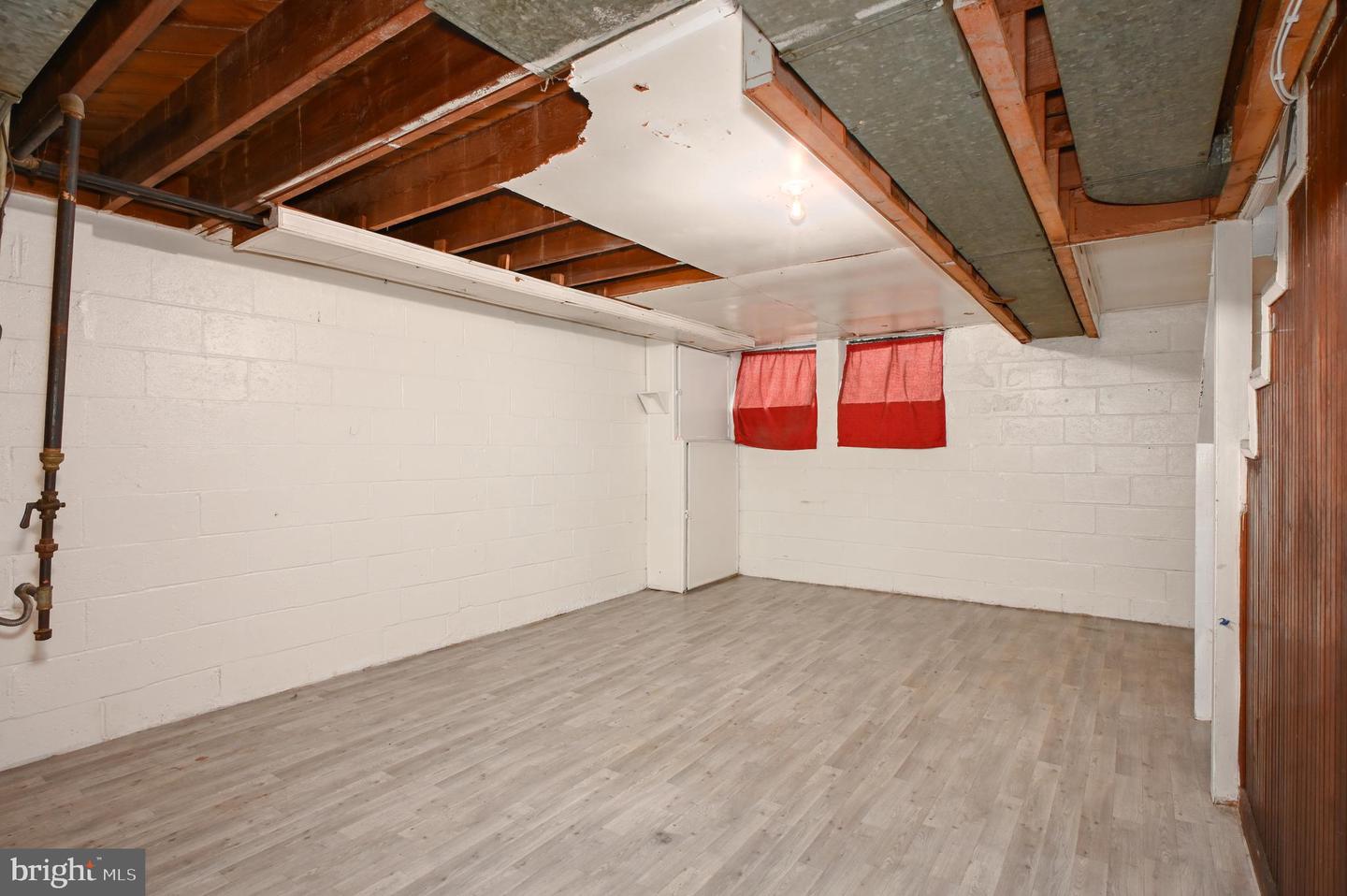 7417 Holabird Ave Property Photo 12