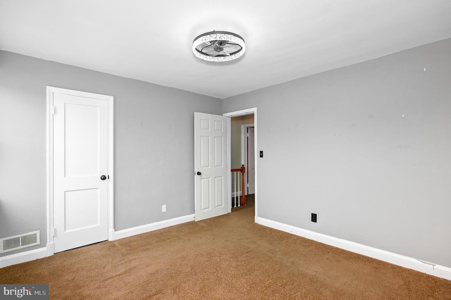 7417 Holabird Ave Property Photo 15