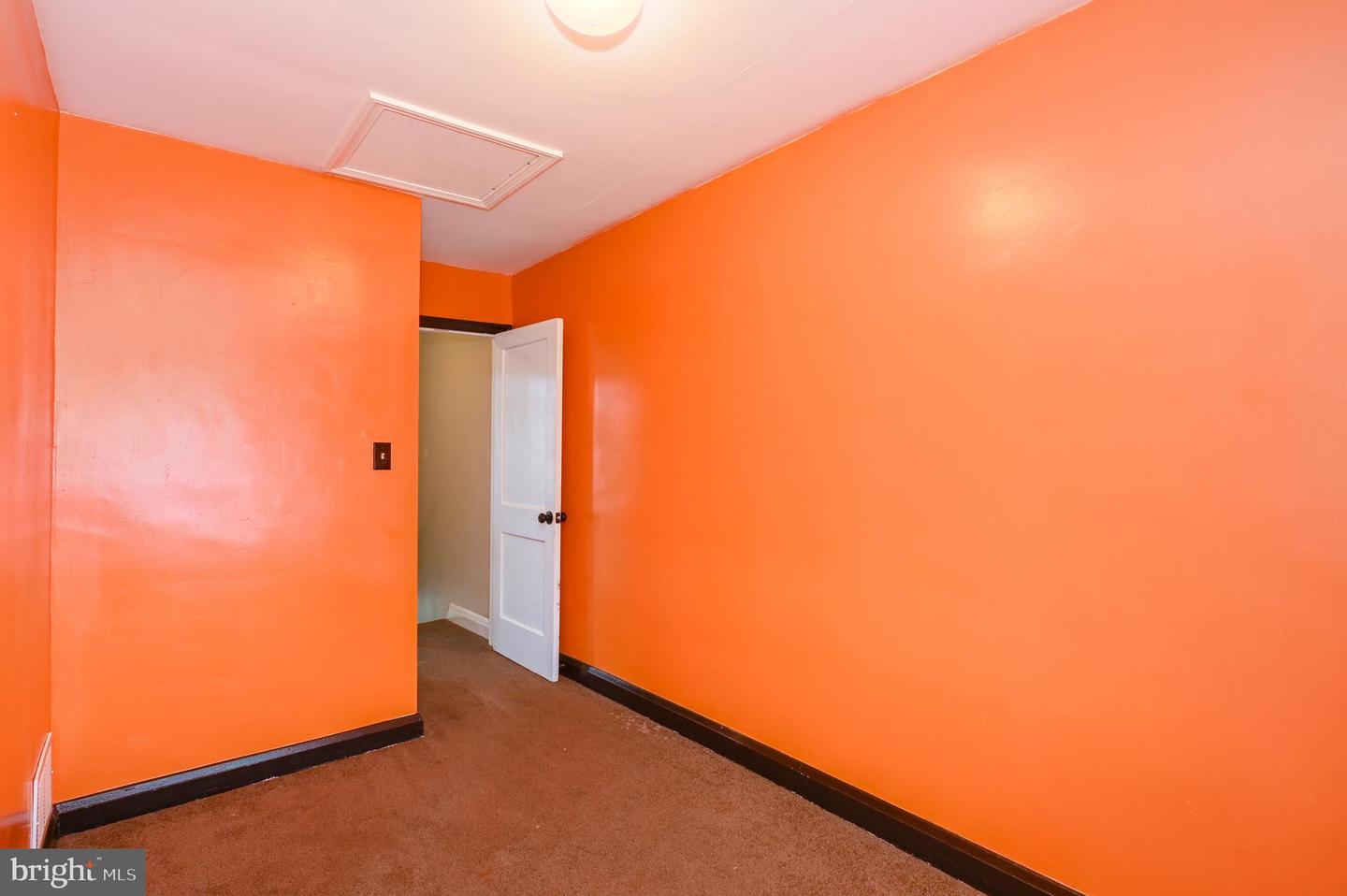 7417 Holabird Ave Property Photo 16