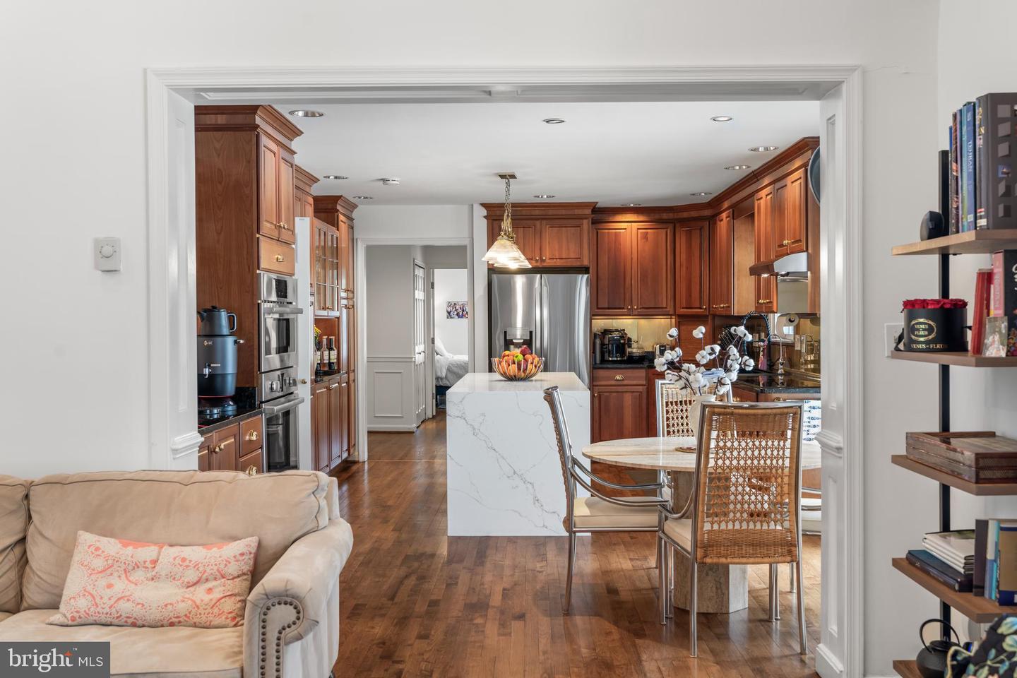 1206 Somerset Pl Property Photo 13