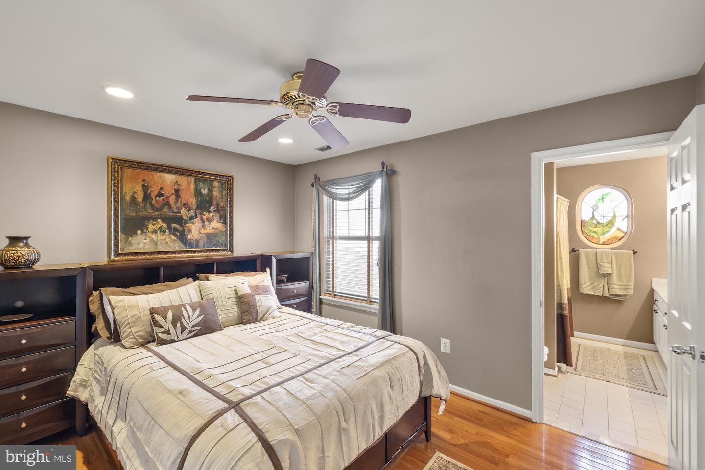 13 Austringer Ct Property Photo 28