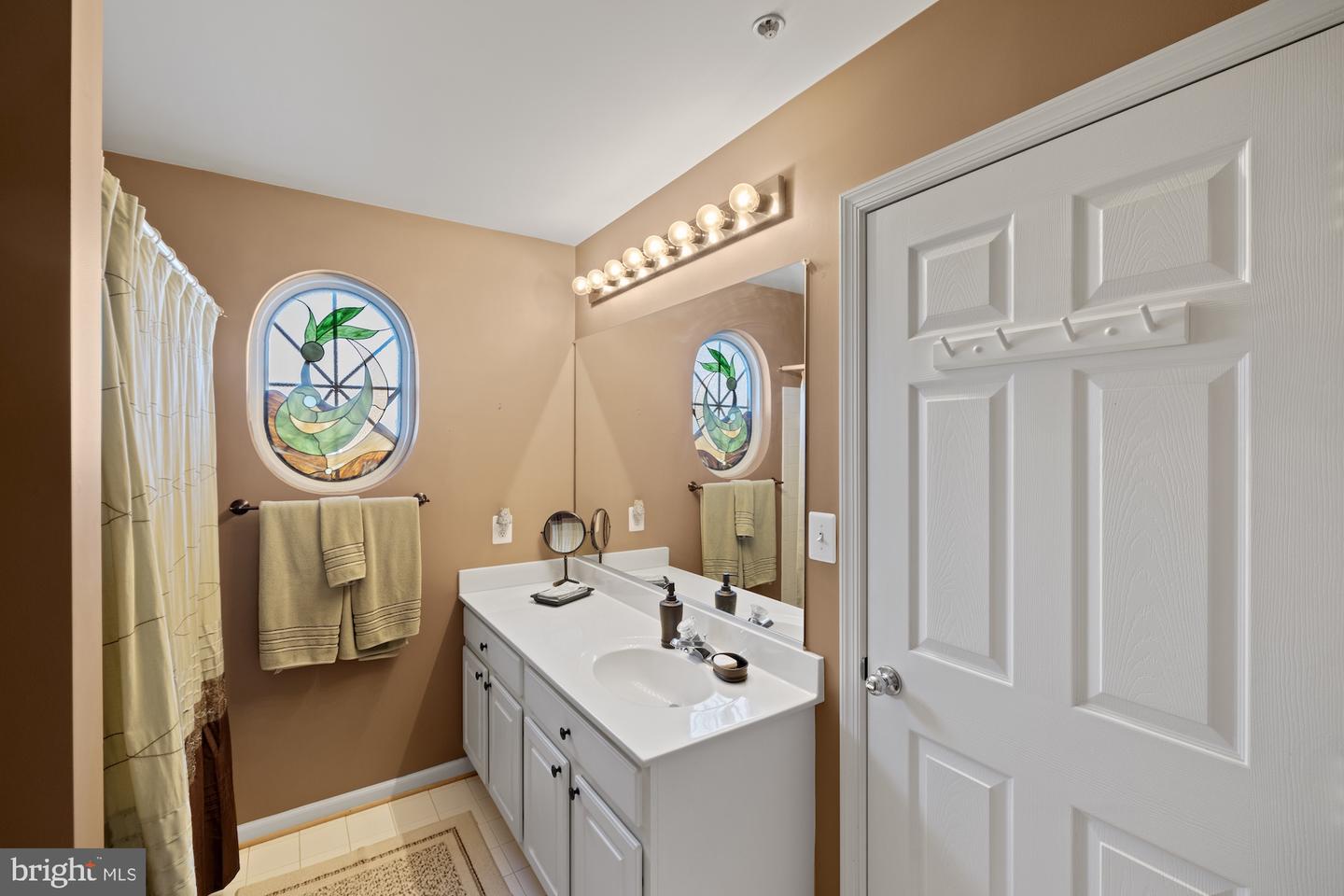 13 Austringer Ct Property Photo 29