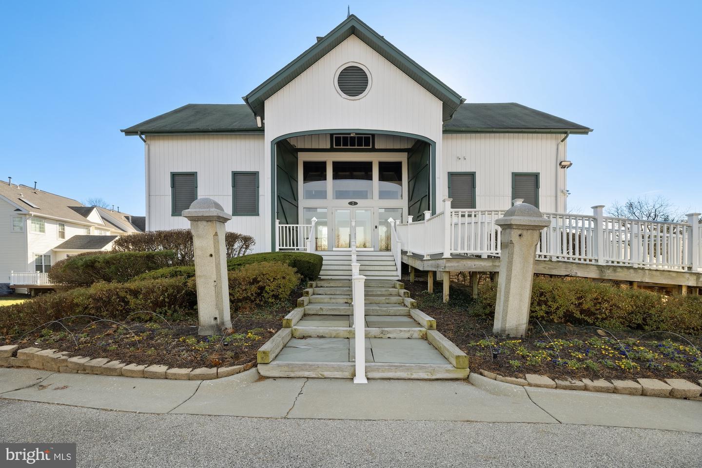 13 Austringer Ct Property Photo 41