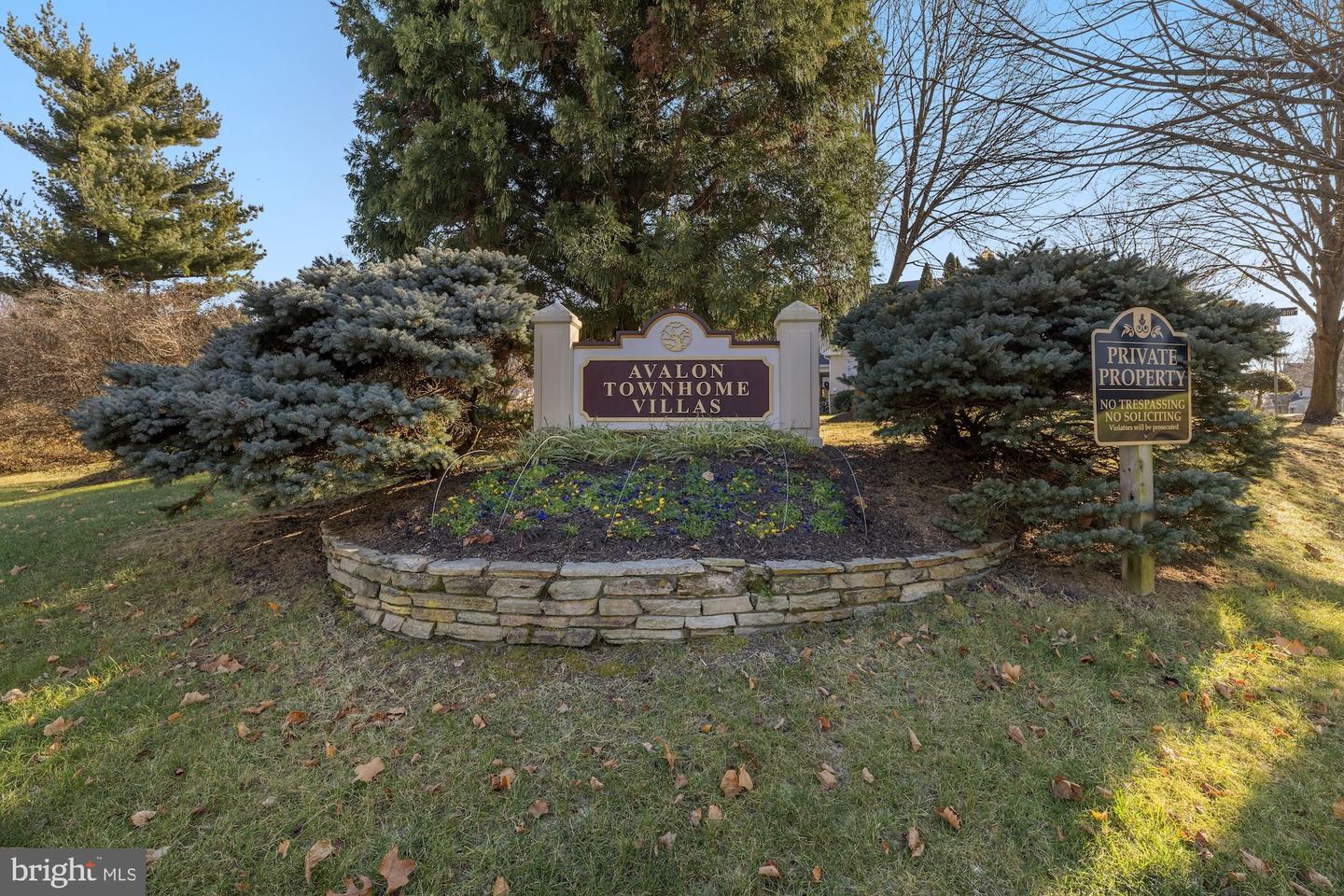 13 Austringer Ct Property Photo 44