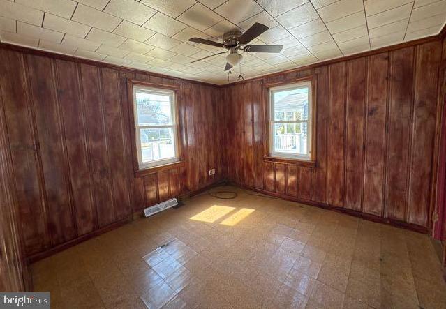 910 Renfrew St Property Photo 7