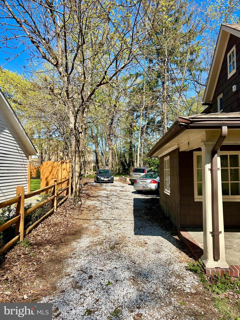 6 Cedar Ave Property Photo 3