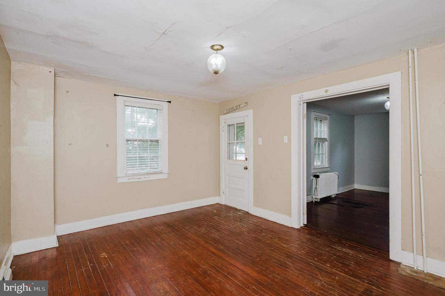 52 Sherwood Rd Property Photo 13