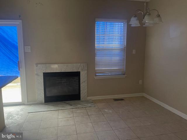 5074 Kemsley Ct Property Photo 7