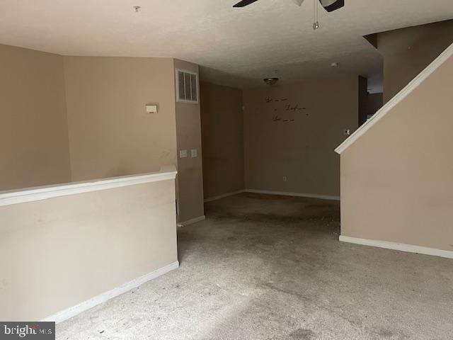 5074 Kemsley Ct Property Photo 8