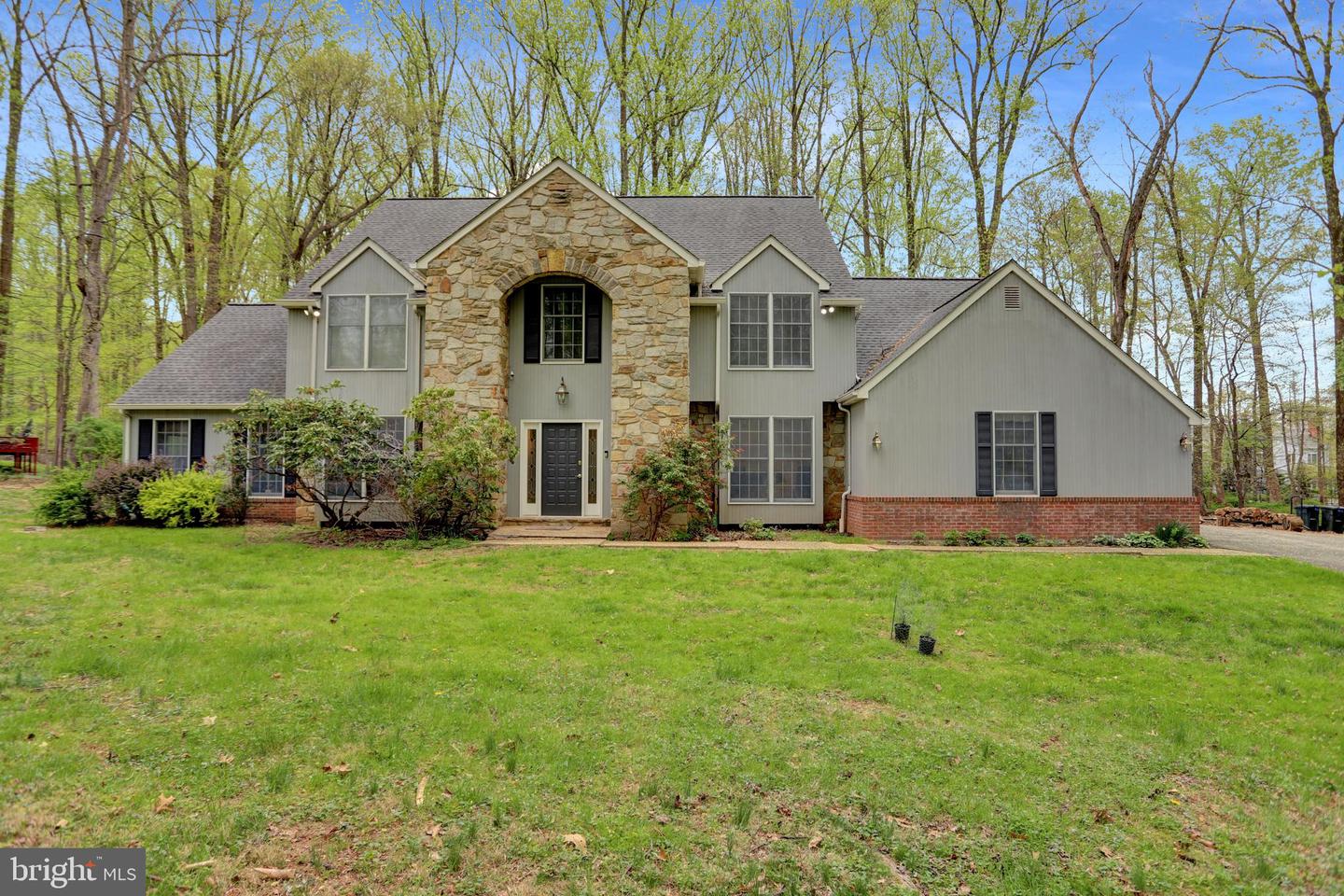 2121 Harmony Woods Rd Property Photo 1