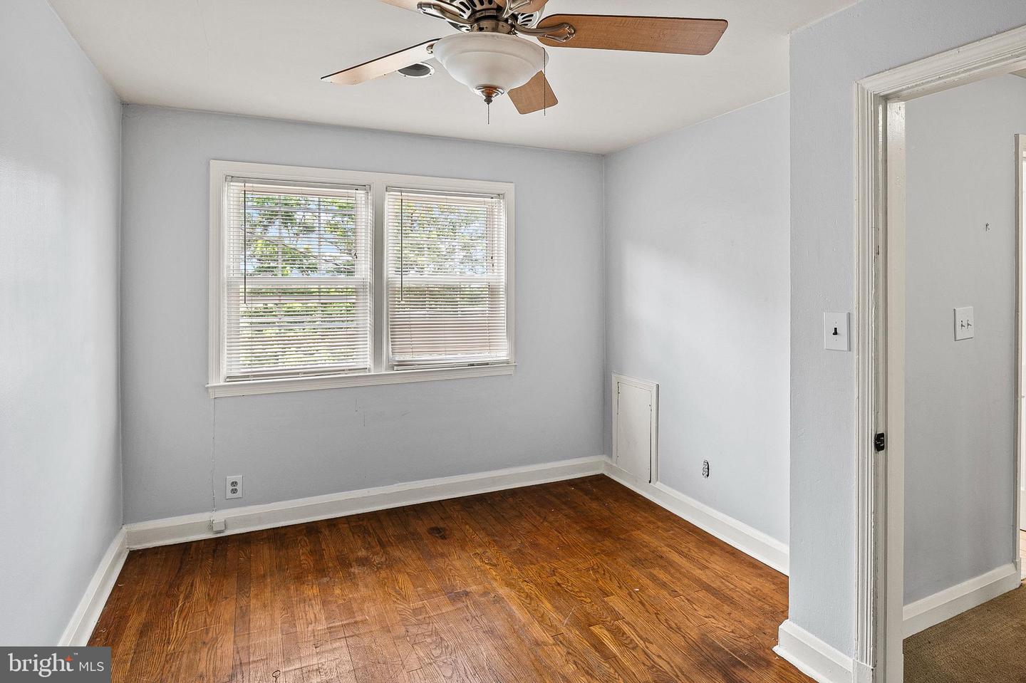 1060 Elm Rd Property Photo 13