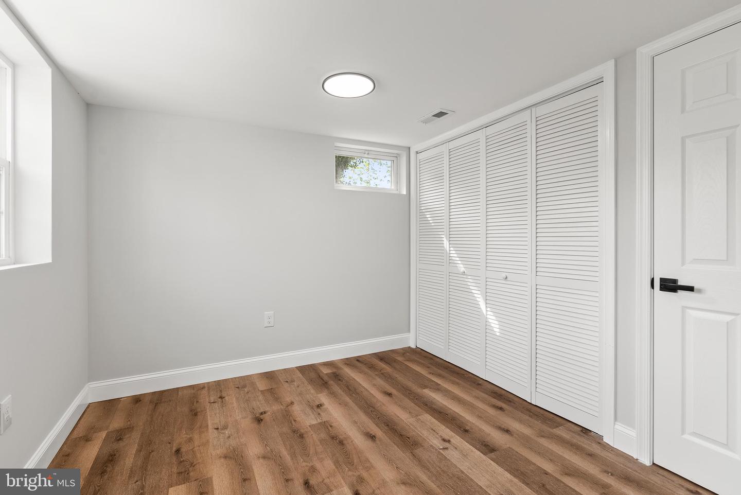 923 Fairmount Ave Property Photo 33