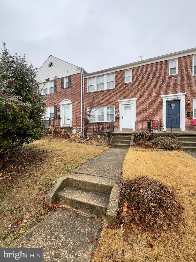 1945 EDGEWOOD RD