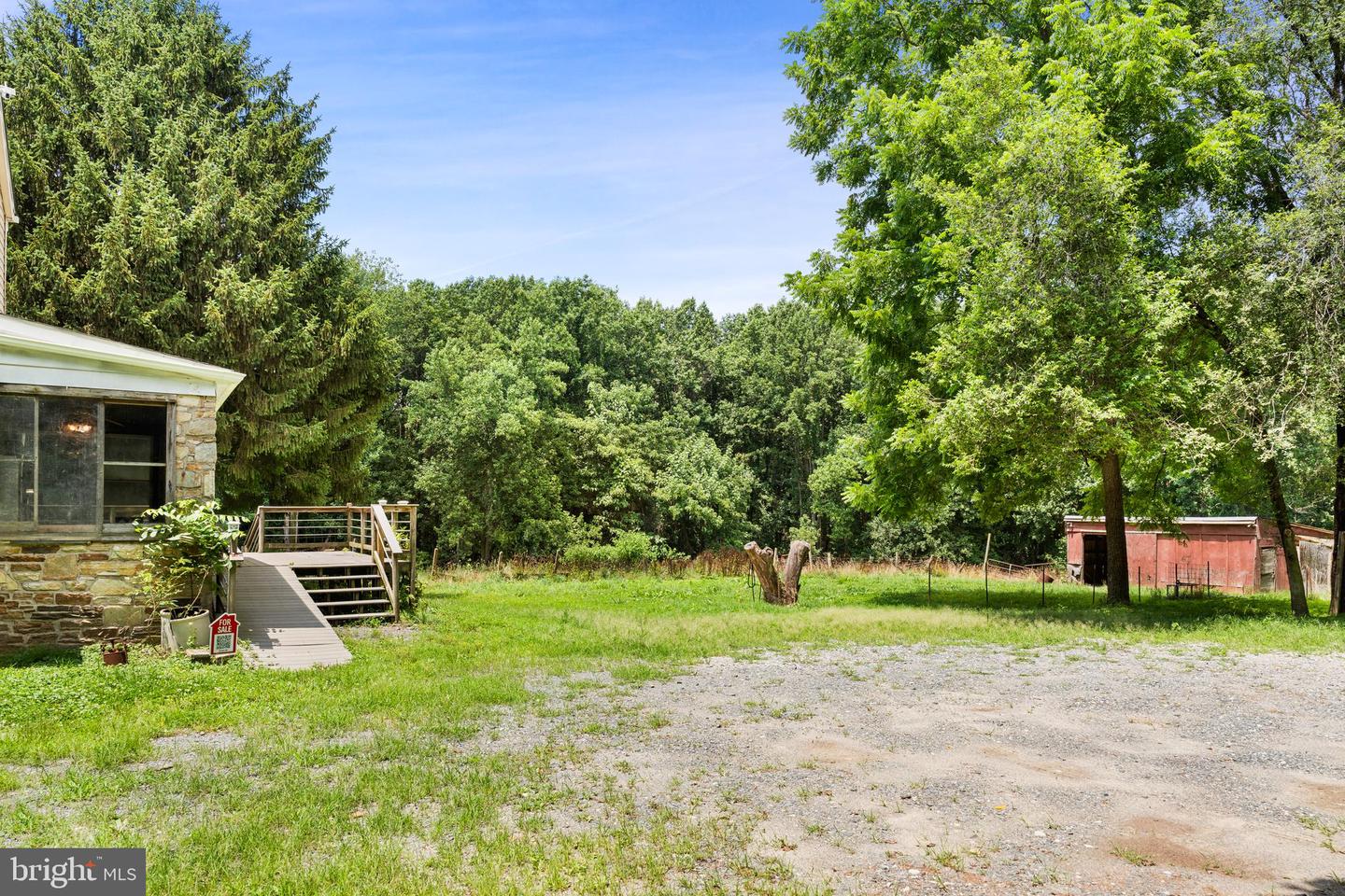 3320 Offutt Rd Property Photo 14