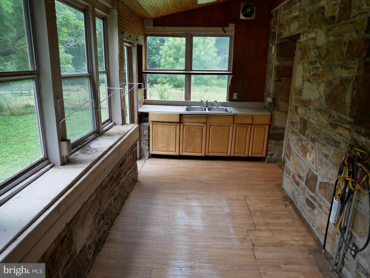 3320 Offutt Rd Property Photo 23