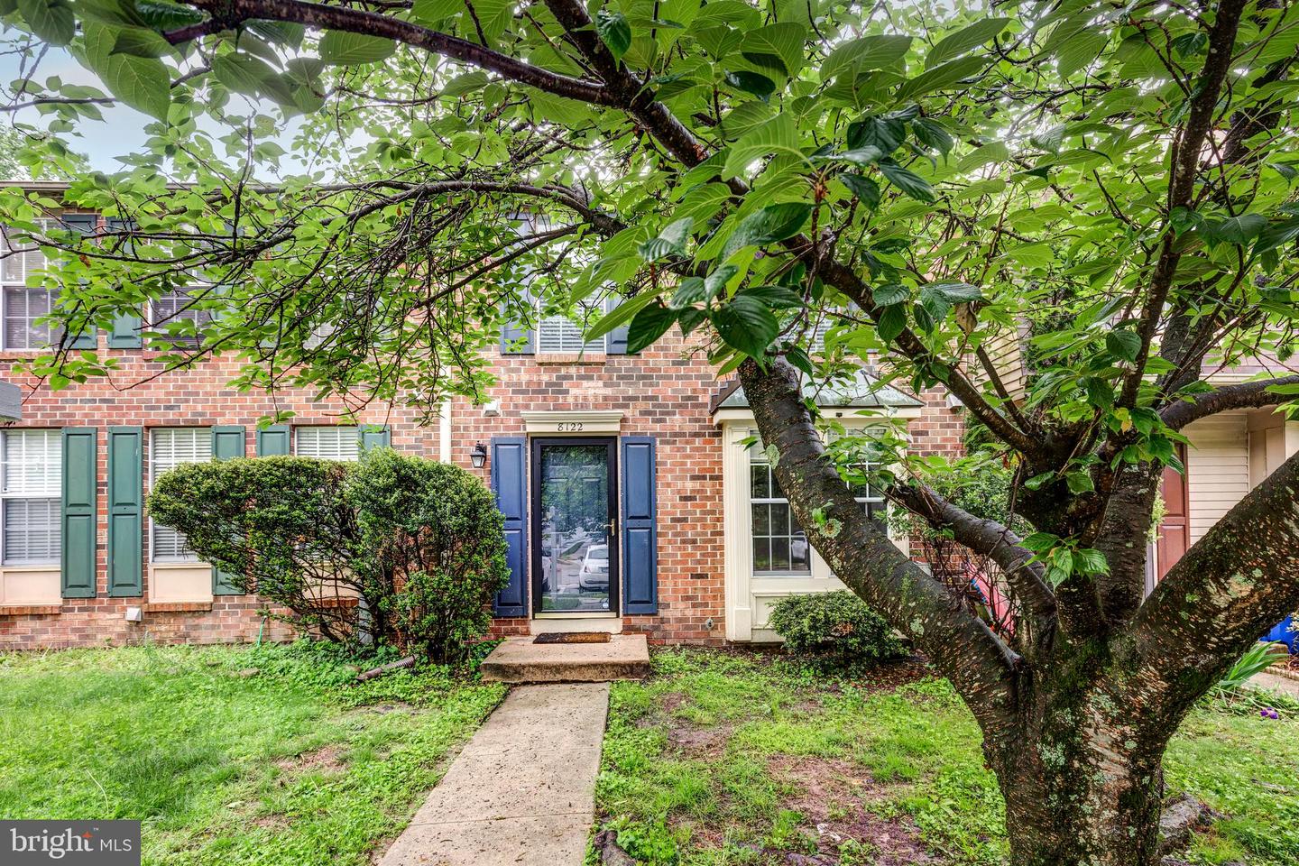 8122 Township Dr Property Photo 1