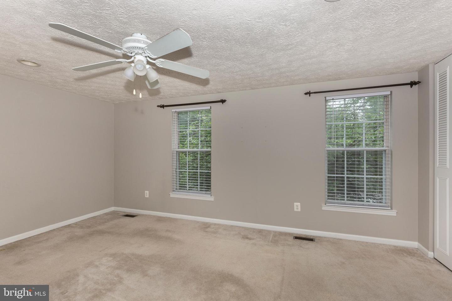 8122 Township Dr Property Photo 10