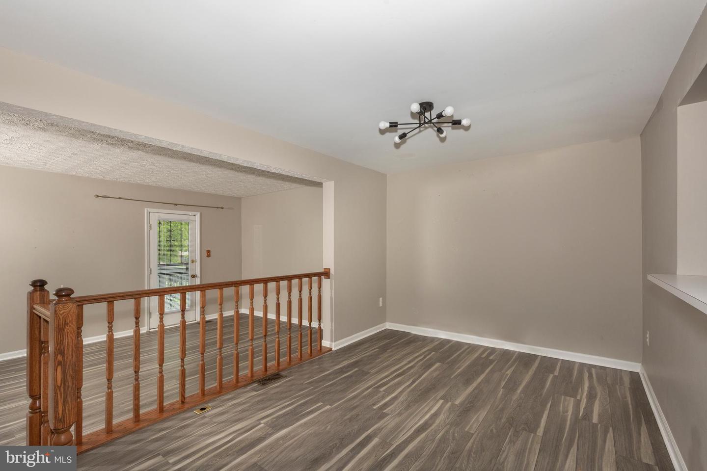 8122 Township Dr Property Photo 19