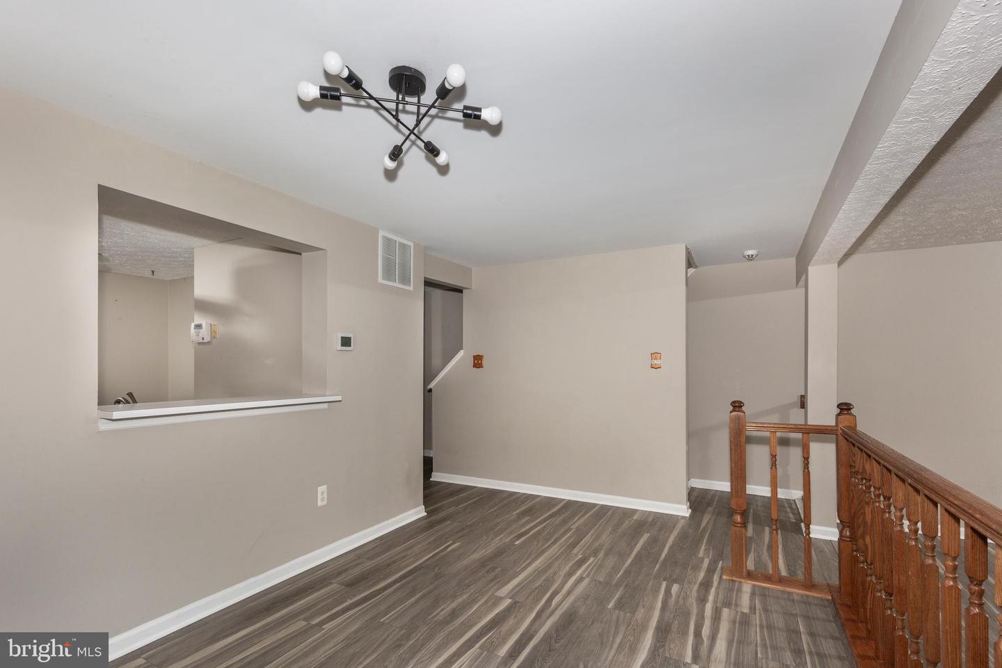 8122 Township Dr Property Photo 21