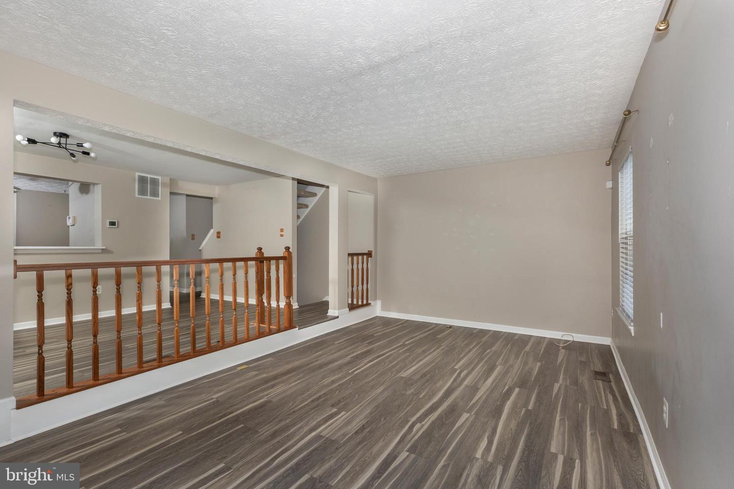 8122 Township Dr Property Photo 24