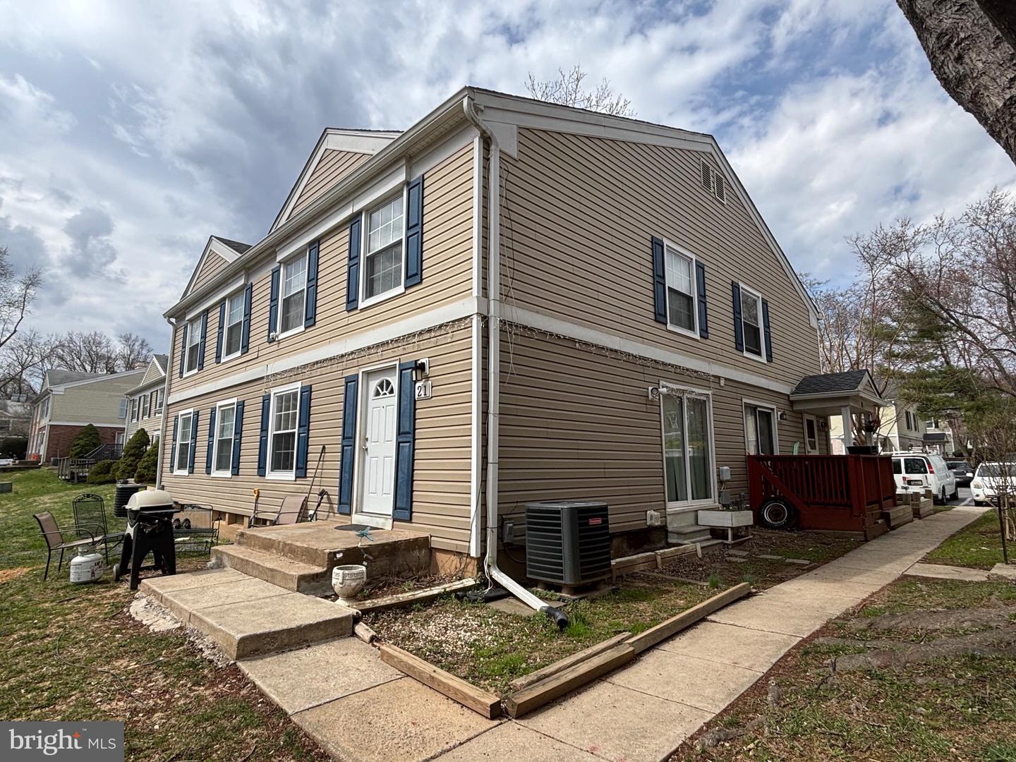 21 FALLS CHAPEL RD #C Property Photo 1