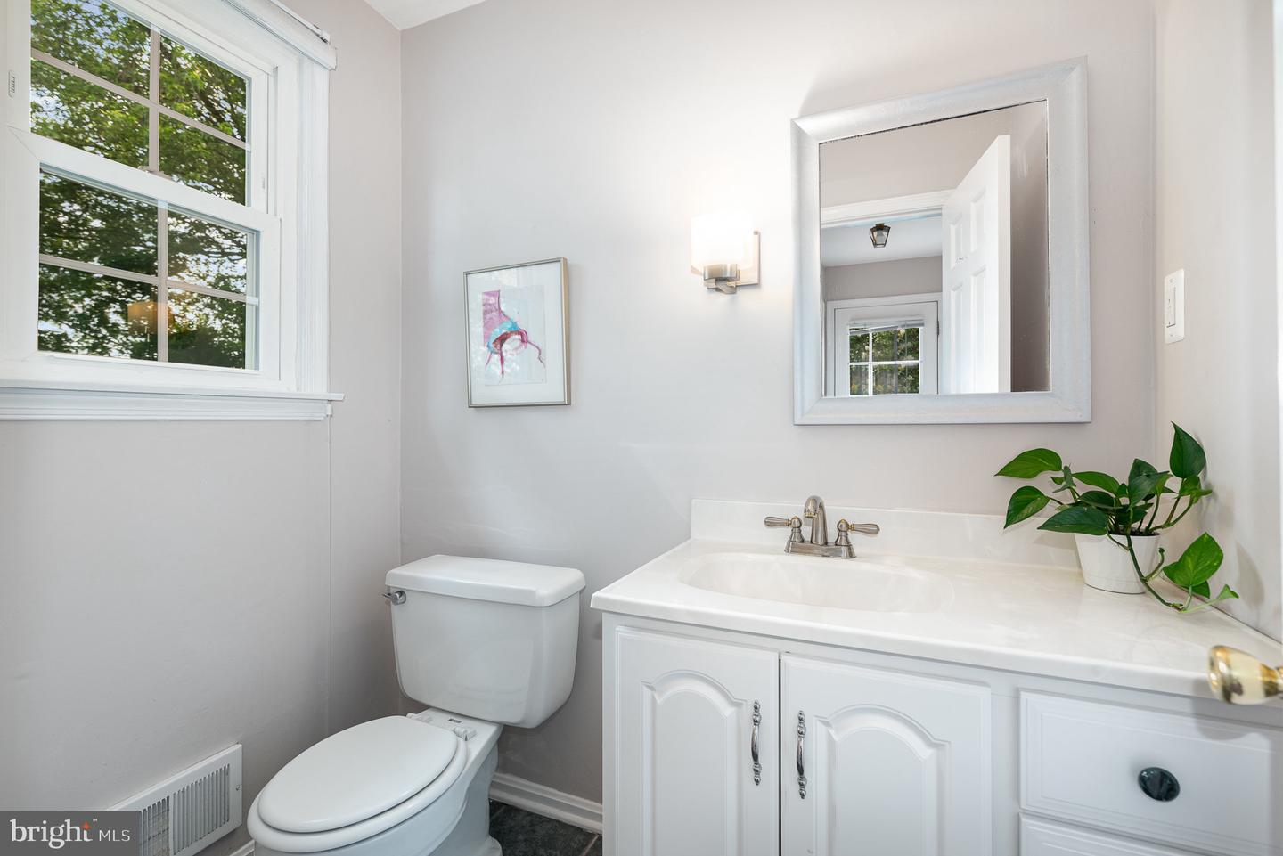 10828 Sandringham Rd Property Photo 13