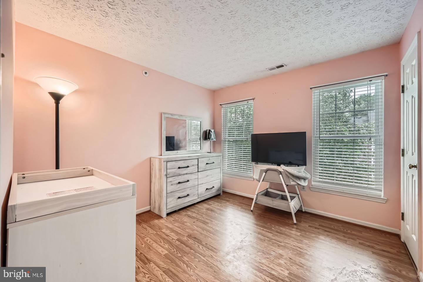 1317 Greenbriar Cir #7-1317 Property Photo 13