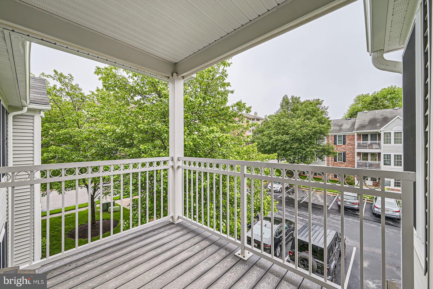 1317 Greenbriar Cir #7-1317 Property Photo 16