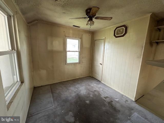 3129 Sollers Point Rd Property Photo 16