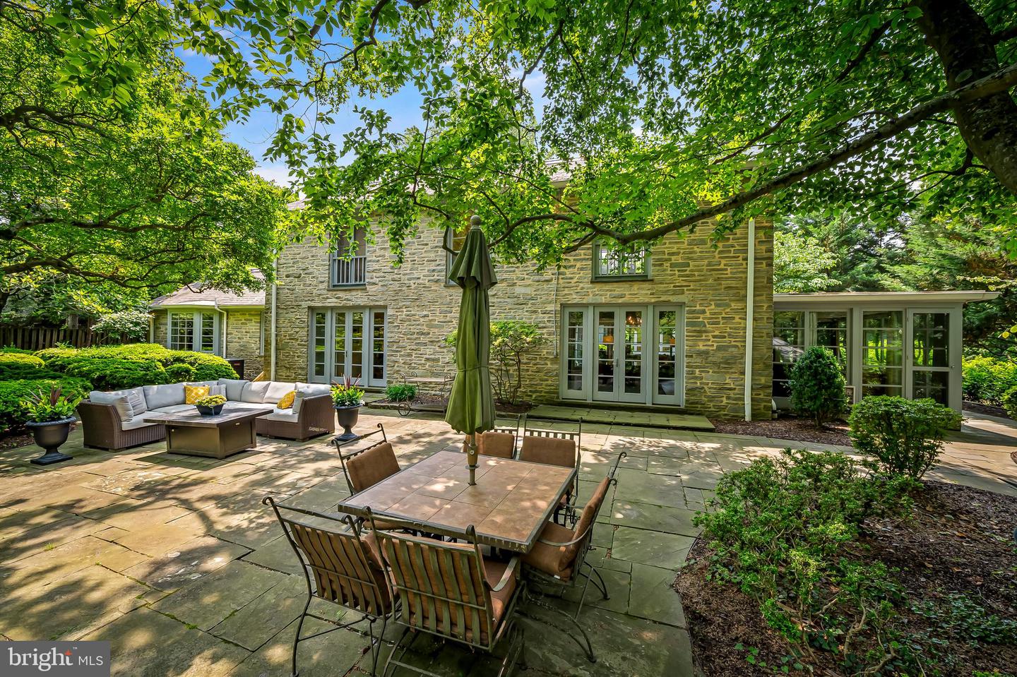 6 Meadow Rd Property Photo 3