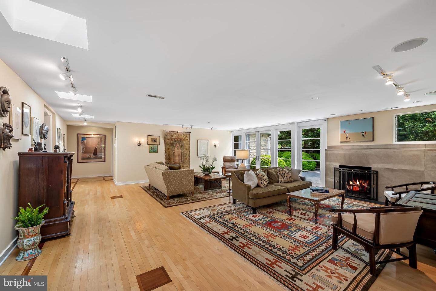 6 Meadow Rd Property Photo 6