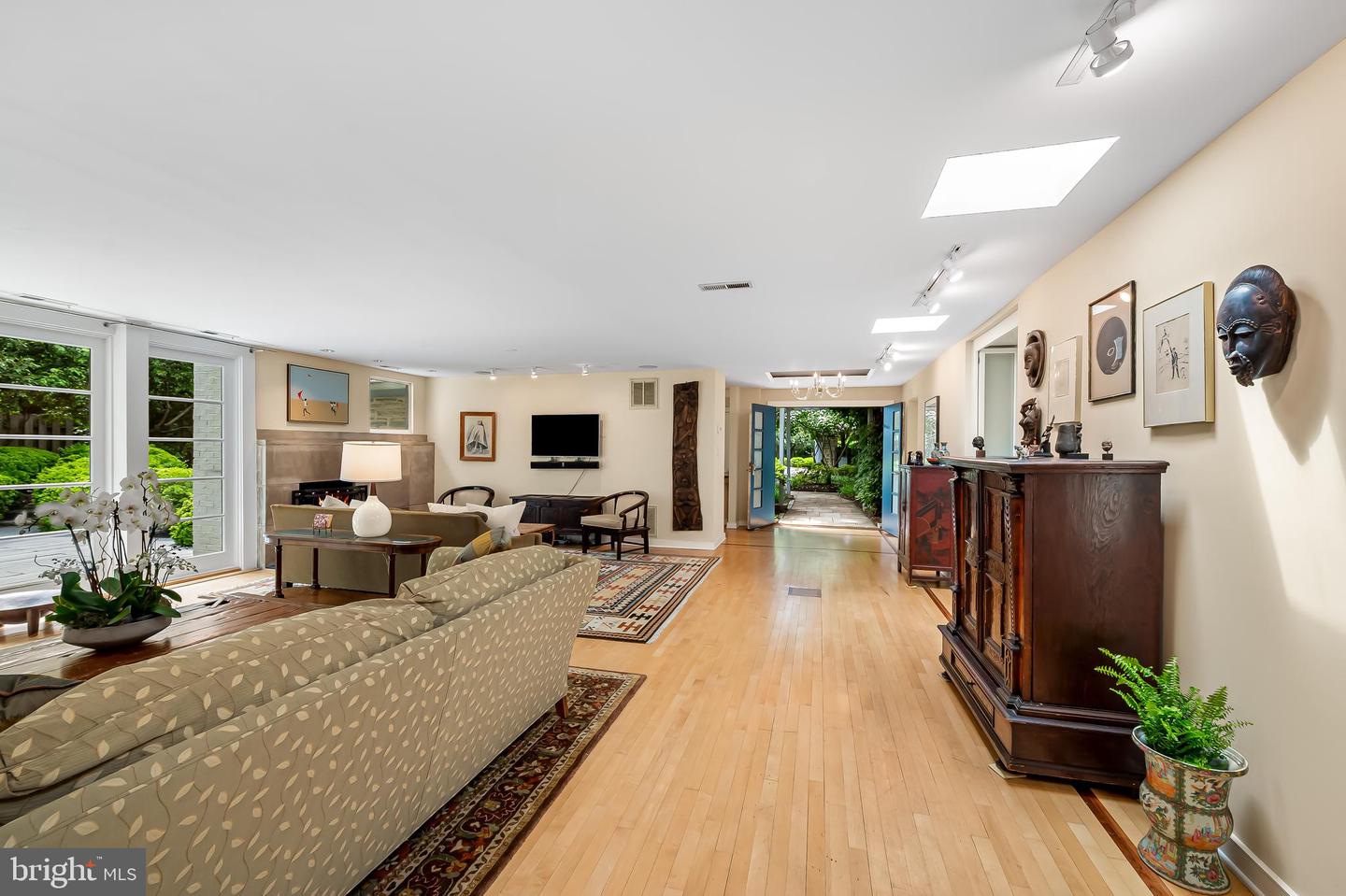 6 Meadow Rd Property Photo 7