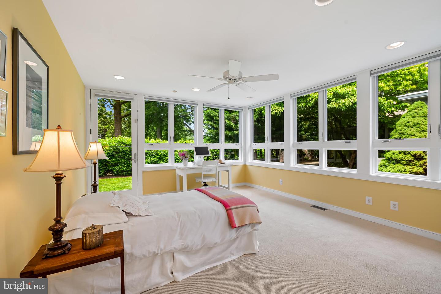 6 Meadow Rd Property Photo 36