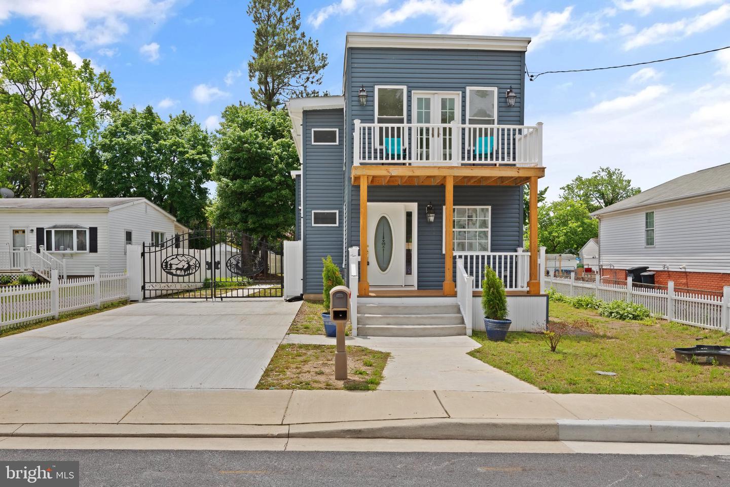 345 TOWNSEND RD