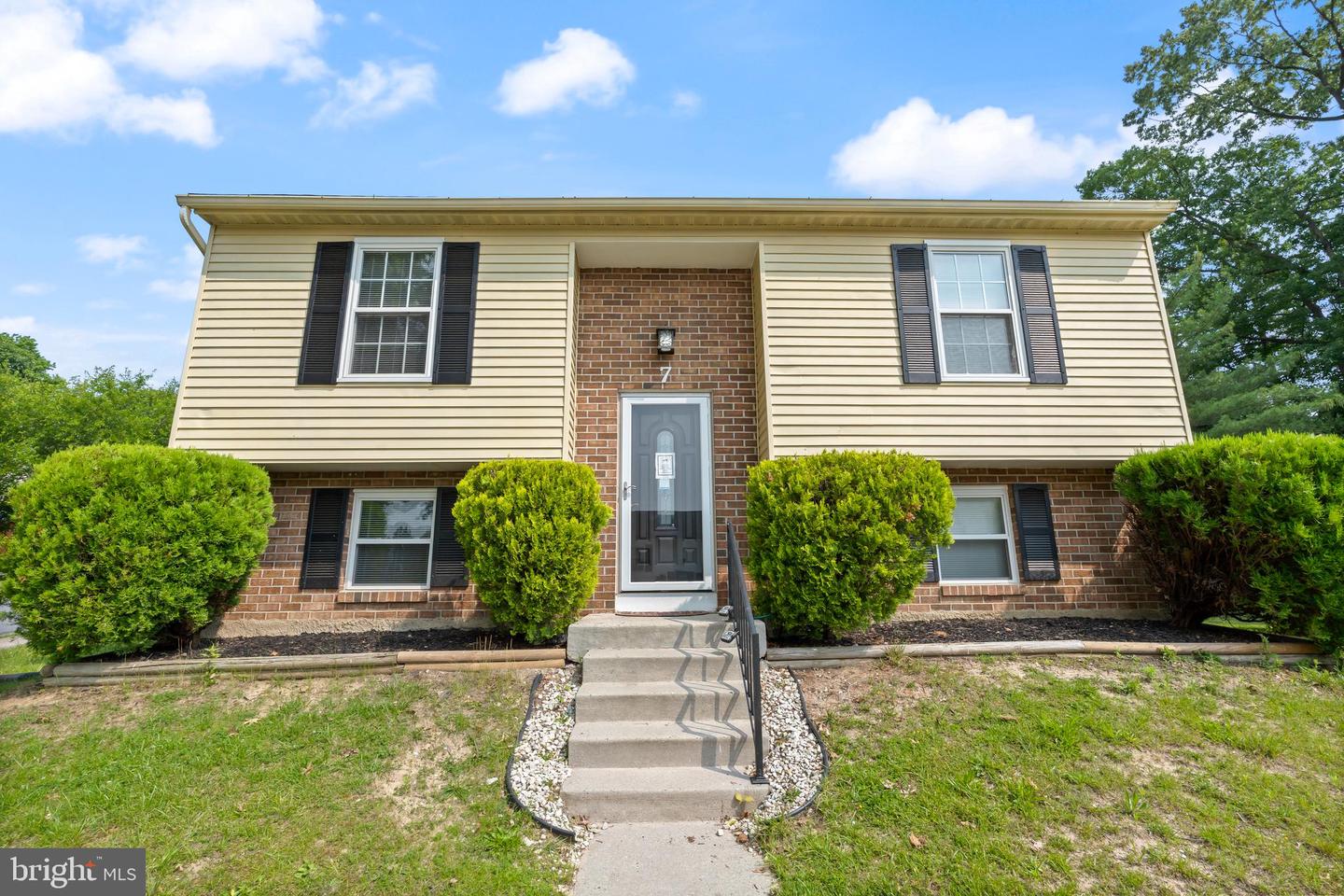 7 Chatterly Ct Property Photo 1