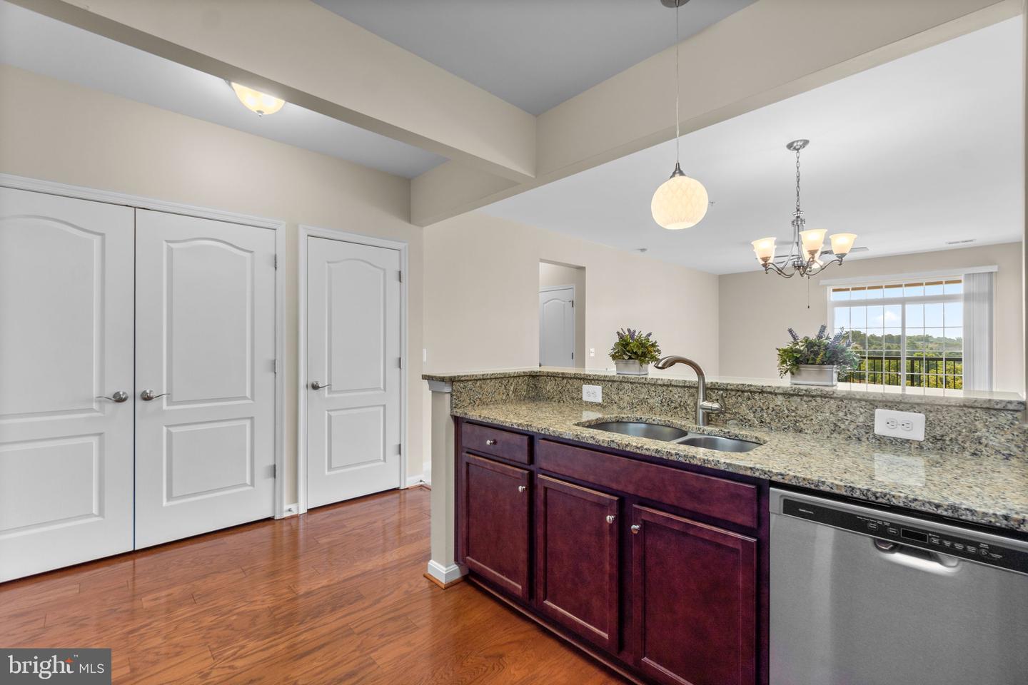 620 Quarry View Ct #408 Property Photo 11