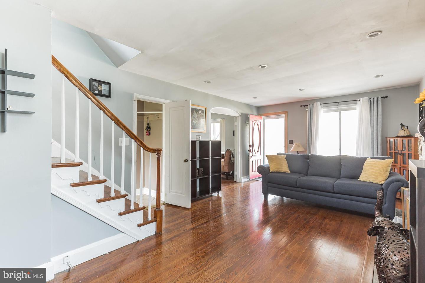 3 Northland Rd Property Photo 1