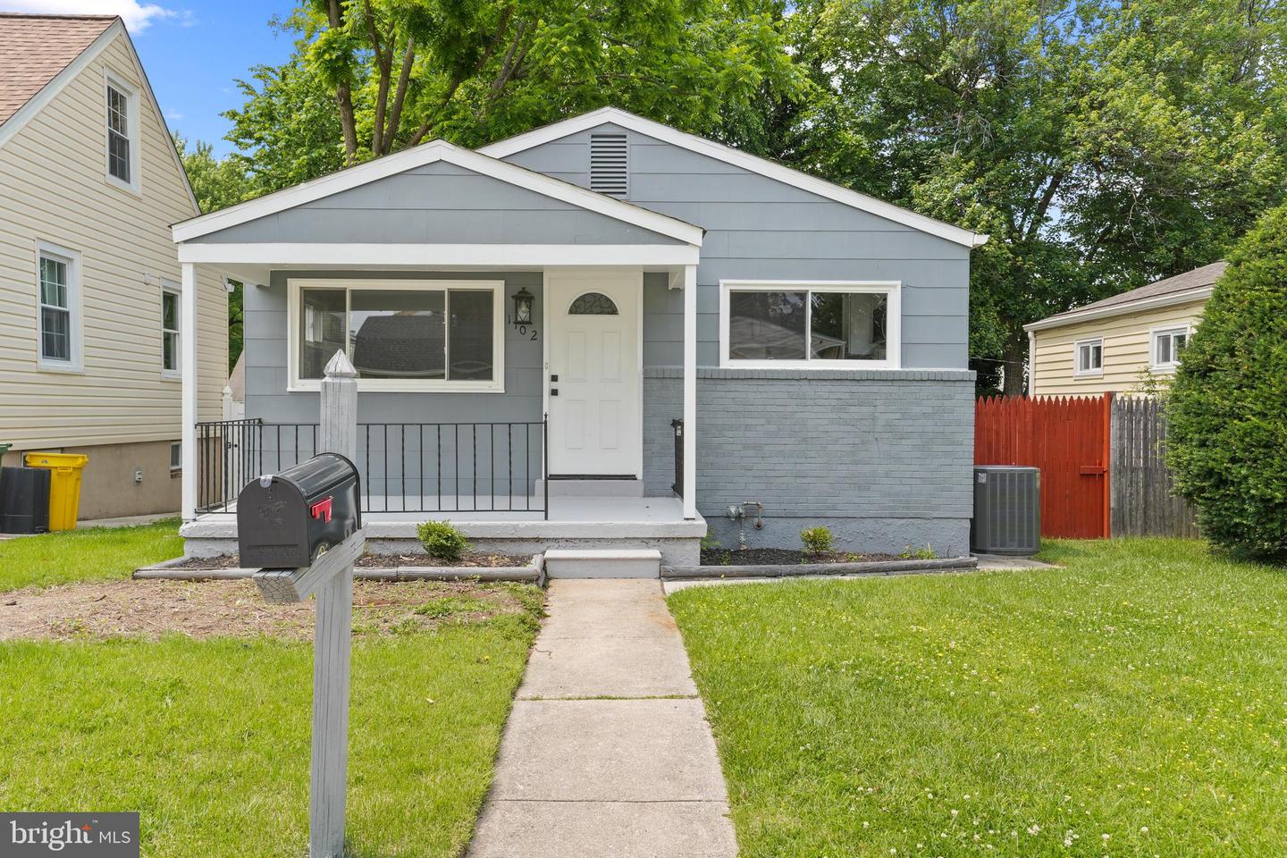 1102 Mcadoo Ave Property Photo 1